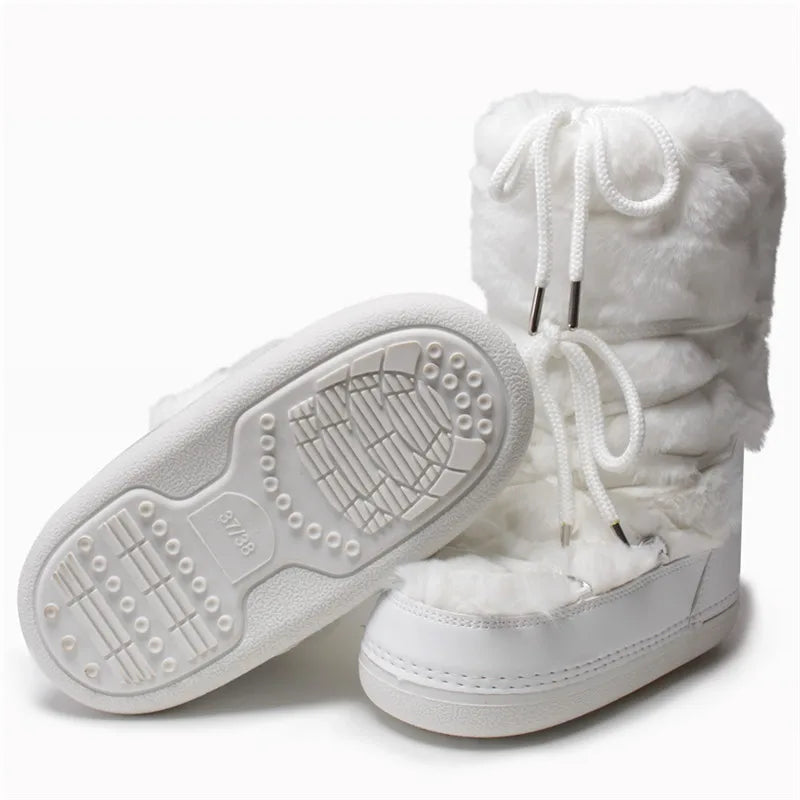 2000s White Fur Boots