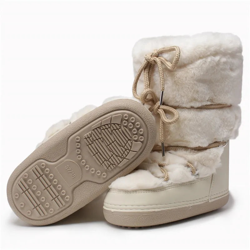 2000s Beige Fur Boots